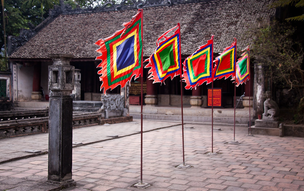 Nét cổ kính của đền thờ vua Đinh ở Hoa Lư.