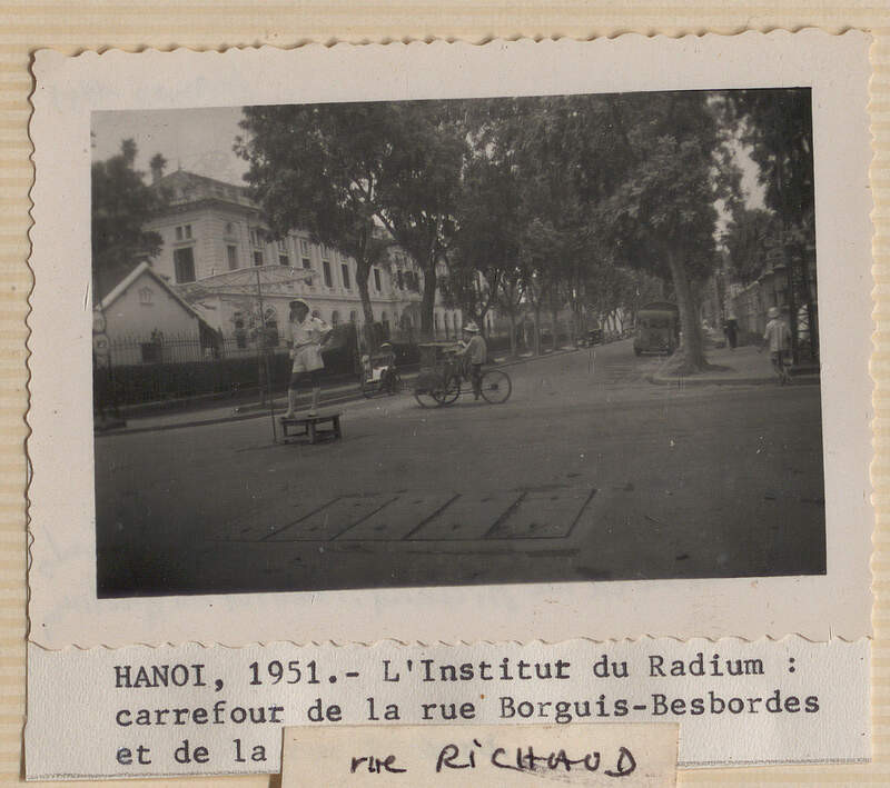 Viện Radium Đông Dương nhìn từ ngã tư Borguis-Desbordes - Richaud (nay là Tràng Thi - Quán Sứ), Hà Nội năm 1951. Ảnh: Bunum.univ-cotedazur.fr.