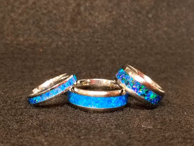 Những món trang sức này sẽ giữ người đã khuất luôn gần gũi những người còn sống, đồng thời cũng có thể được gia đình coi như là vật gia truyền, lưu giữ từ thế hệ này sang thế hệ khác để nhớ mãi về người thân yêu.