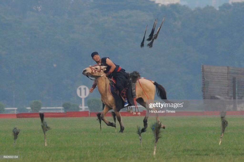 Tầm sát thương của arambai tùy thuộc vào sức mạnh của người sử dụng, nhưng hiệu quả nhất trong khoảng cách dưới 10 mét. Một chiến binh lão luyện có thể ném nhiều arambai.