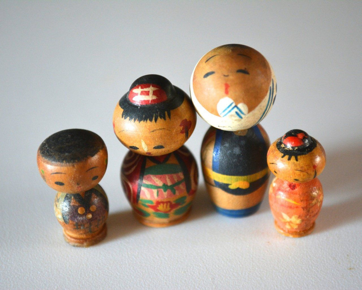 Ở các vùng nông thôn, búp bê Kokeshi còn là vật thể hiện mong ước, hứa hẹn mang đến một vụ mùa bội thu và bảo vệ ngôi nhà khỏi các vụ khỏi hỏa hoạn.