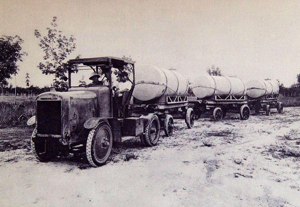 Năm 1915, tổng giá trị nhập khẩu ô tô vào Đông Dương đạt mức 1 triệu franc.