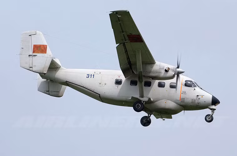 PZL M28 là loại máy bay động cơ cánh quạt do hãng PZL Mielec (Ba Lan) thiết kế dành cho nhiệm vụ vận tải, tuần tra biển, tìm kiếm cứu nạn. M28 trang bị cho Việt Nam được trang bị hệ thống radar trinh sát ARS-400 có tầm quét tới 160km, tìm kiếm đồng thời 30 mục tiêu trên biển và đất liền.