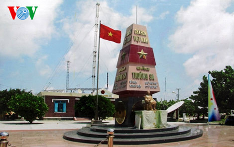 Việt Nam có đầy đủ chứng cứ, cơ sở pháp lý khẳng định chủ quyền với hai quần đảo Hoàng Sa - Trường Sa.