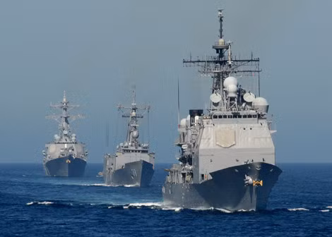 Cùng với tàu sân bay, lớp tàu tuần dương và khu trục Aegis cũng sẽ bị cắt giảm, tất nhiên nếu kế hoạch "gây sốc" này được phê duyệt.