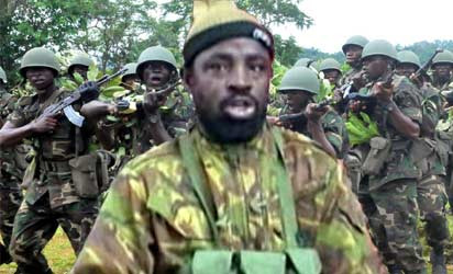 Abubakar Shekau là lãnh đạo của khủng bố Boko Haram ở Nigeria. Mỹ treo thưởng lên đến 7 triệu cho ai cung cấp được thông tin giúp bắt y.
