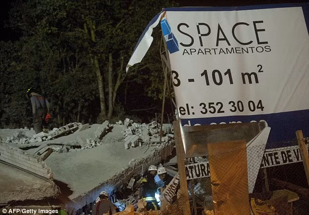 Sau thảm kịch, chung cư 54 căn đã bị sơ tán.