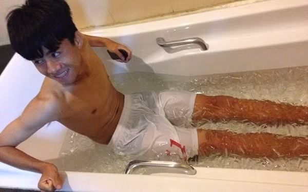 Không chỉ vậy, Thanh Hậu còn được đánh giá cao ở sự đa năng. Ngoài tiền vệ trung tâm, Thanh Hậu còn chơi khá tốt ở các vị trí tiền vệ công hoặc dạt sang hai cánh. Với cái chân trái khéo léo, Thanh Hậu thường có nhiều pha chạm bóng tinh tế, những đường chuyền, mở bóng chính xác. Trong các bài kiểm tra ở học viện HAGL JMG, Thanh Hậu cũng thường là cầu thủ đạt điểm cao nhất.