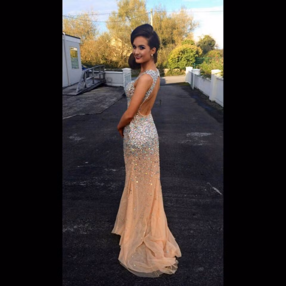 Nhiều người đã sử dụng từ "ga-lăng" để nói về cách chơi gây sốc của Michaela Duddy. Mới 16 tuổi nhưng cô nàng đã biết cách tạo sự nổi bật cho mình và cả bạn trai trước ánh mắt của nhiều người khác.