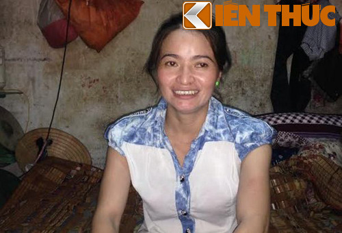 Cuộc sống của gia đình vợ chồng chị Hồng những ngày qua vô cùng đảo lộn, mệt mỏi khi có nhiều đối tượng đến tự nhận tài sản.