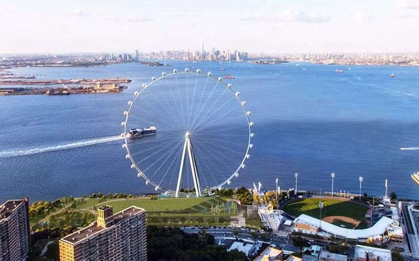Bản vẽ phối cảnh của vòng đu quay New York dự kiến được xây dựng trên đảo Staten ở New York, Mỹ. Vòng đu quay này có đường kính lên tới 192 m và dự kiến sẽ là vòng đu quay lớn nhất thế giới khi hoàn thành.