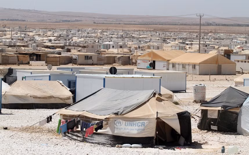 Trại tị nạn Zaatari do Cao ủy Liên hợp quốc về người tị nạn (UNHCR) xây dựng tại Jordan với diện tích gần 6,5 km2.