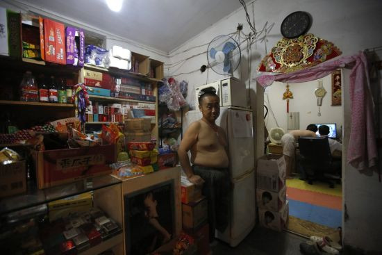 Căn nhà được sử dụng vừa làm nơi ở vừa làm nơi bán hàng tạp hóa.