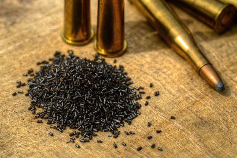  12. Vẫn ảnh hưởng đến thế giới hiện đại. Các công nghệ hiện đại như pháo binh, vũ khí hạt nhân và các loại tên lửa hiện đại đều có mối liên hệ mật thiết đến phát minh thuốc súng của người Trung Hoa cổ. Ảnh: Pinterest.