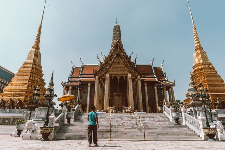  4. Quốc gia Phật giáo lớn. Khoảng 95% dân số Thái Lan theo đạo Phật, đặc biệt là Phật giáo Nguyên Thủy (Theravada). Ảnh: Pinterest.