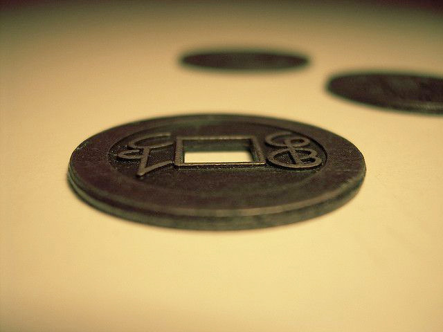  15. Kinh Dịch trong văn hóa đại chúng. Kinh Dịch tiếp tục có ảnh hưởng đến nhiều lĩnh vực văn hóa, bao gồm nghệ thuật, văn học, kinh doanh, và lãnh đạo, nhờ vào tính linh hoạt trong việc giải thích và ứng dụng các quẻ vào nhiều tình huống thực tế. Ảnh: Pinterest.