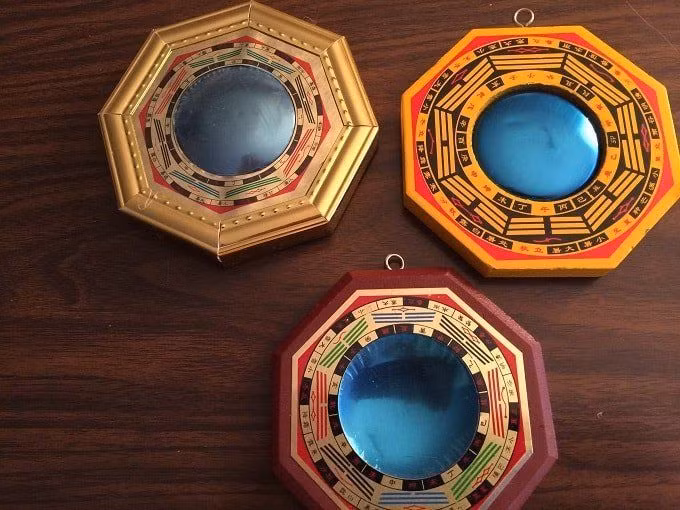  12. Biểu tượng của sự hoàn thiện. Bát Quái đại diện cho sự hoàn thiện của vũ trụ. Các quẻ tượng trưng cho sự tương tác không ngừng giữa các yếu tố tự nhiên, thể hiện tính vô tận và chu kỳ. Ảnh: Pinterest.