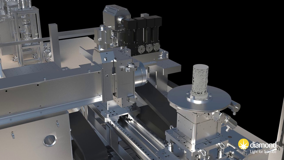  8. Không cần mở cuộn giấy. Đây là lần đầu tiên các văn bản trong cuộn giấy carbon hóa được giải mã mà không cần mở chúng, tránh gây hư hỏng. Ảnh: UKNow - University of Kentucky.