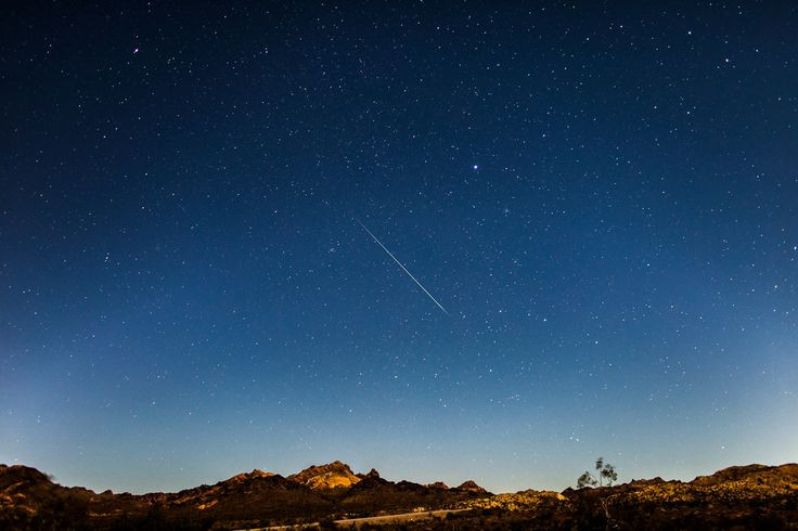  Được biết đến từ hàng thế kỷ trước: Một số trận mưa sao băng đã được ghi nhận từ hàng trăm, thậm chí hàng nghìn năm trước. Ví dụ, trận mưa sao băng Lyrids đã được nhắc đến từ 2.700 năm trước. Ảnh: Pinterest.