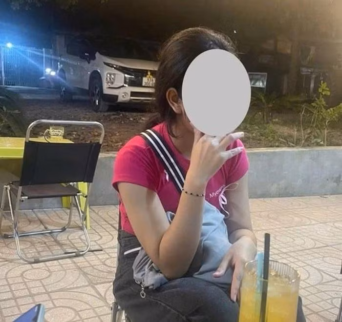 Giải cứu cô gái bị lừa bán sang Campuchia Giai cuu co gai bi lua ban sang Campuchia