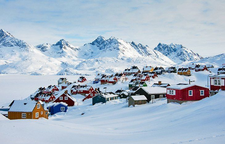  7. Tên gọi gây hiểu lầm. Greenland (Đất xanh) được Erik the Red đặt tên vào khoảng năm 982 để thu hút người định cư, mặc dù phần lớn hòn đảo bị băng bao phủ và rất ít cây xanh. Ảnh: Pinterest.