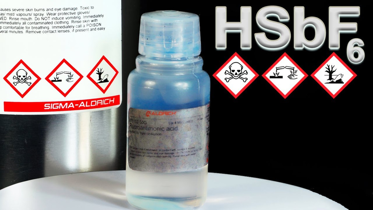  1. Axit mạnh nhất được biết đến. Được coi là "siêu axit", axit fluoroantimonic (HSbF₆) là axit mạnh nhất từng được biết đến, mạnh hơn axit sulfuric (H₂SO₄) hàng triệu lần. Ảnh: Pinterest.