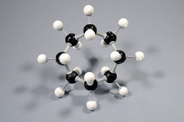  10. Phản ứng kỳ lạ với hydrocarbon. Axit fluoroantimonic có thể proton hóa các phân tử như methane (CH₄), điều hiếm khi xảy ra trong các axit thông thường. Ảnh: Pinterest.
