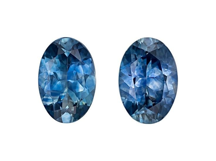  14. Sapphire tổng hợp. Sapphire tổng hợp lần đầu tiên được tạo ra vào năm 1902 bằng phương pháp Verneuil, cho phép sản xuất đá sapphire trong phòng thí nghiệm với chất lượng tương tự sapphire tự nhiên. Ảnh: Pinterest.