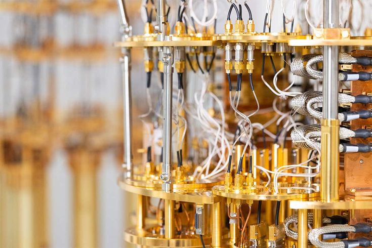  3. Khả năng tính toán vượt trội. Máy tính lượng tử có thể giải quyết các bài toán phức tạp (như phân tích số nguyên tố lớn hoặc tối ưu hóa) mà máy tính cổ điển phải mất hàng ngàn năm. Ảnh: Pinterest.