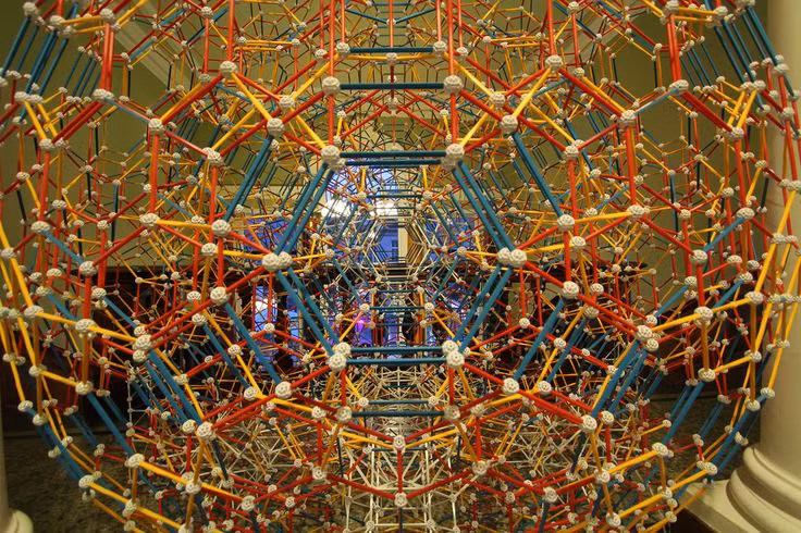  8. Ứng dụng trong không gian. NASA nghiên cứu công nghệ in 4D để tạo ra các vật liệu và cấu trúc có thể tự điều chỉnh trong điều kiện khắc nghiệt của không gian, như tàu vũ trụ và các tấm pin mặt trời tự triển khai. Ảnh: Pinterest.