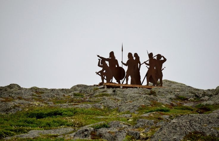  4. Khu định cư L’Anse aux Meadows. Khu định cư Viking tại L’Anse aux Meadows, nằm ở Newfoundland (Canada), là bằng chứng khảo cổ học duy nhất cho sự hiện diện của người Viking tại Bắc Mỹ. Ảnh: Pinterest.