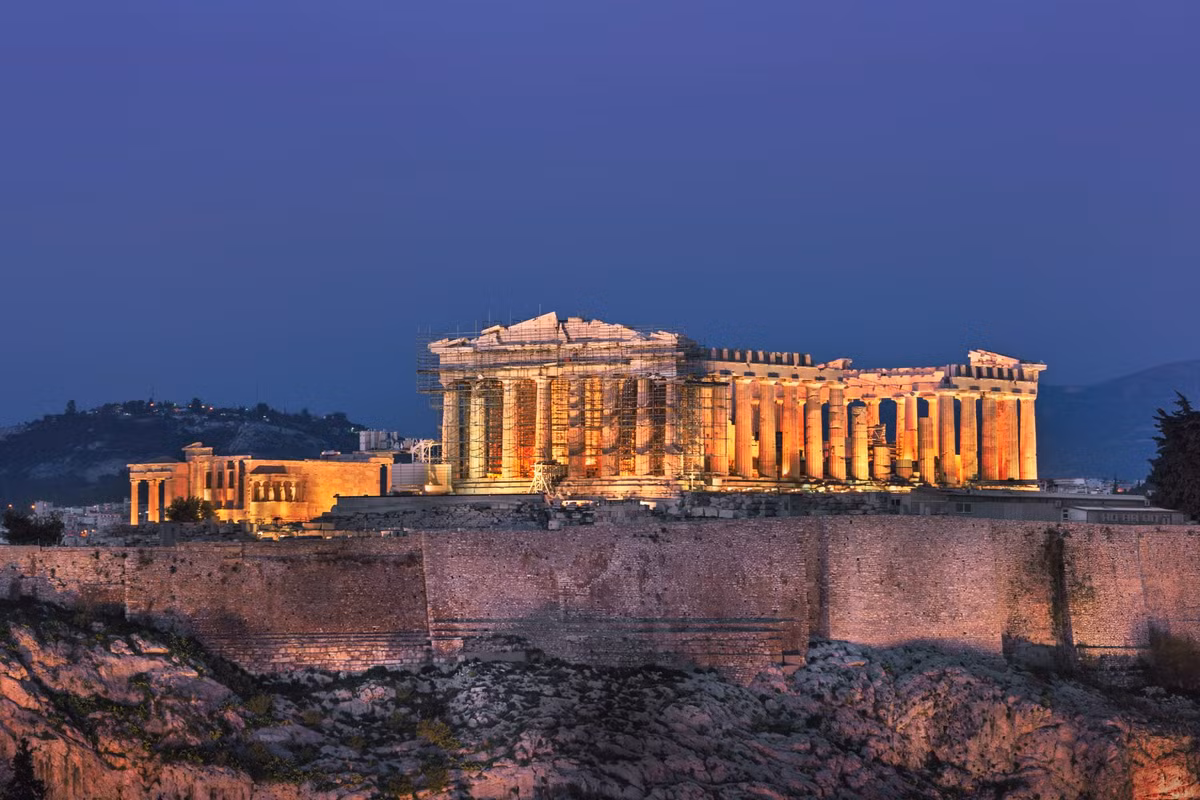  15. Dự án bảo tồn lớn. Parthenon đang được bảo tồn và phục hồi qua các dự án kéo dài hàng thập kỷ, nhằm giữ gìn công trình cho các thế hệ tương lai. Ảnh: Pinterest.