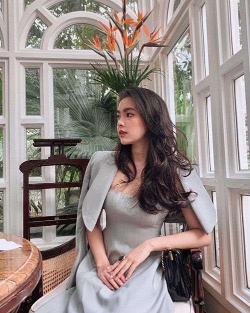 Thiên Trang bước vào nghề làm mẫu ảnh ngay từ khi học lớp 10, với số tiền cát xê ban đầu là 2 triệu đồng, hiện nay mức cát xê đã tăng thêm 3-4 lần.