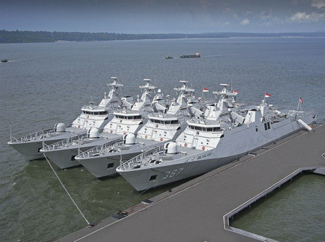 Bốn chiếc SIGMA 9113 hiện có trong Hải quân Indonesia.