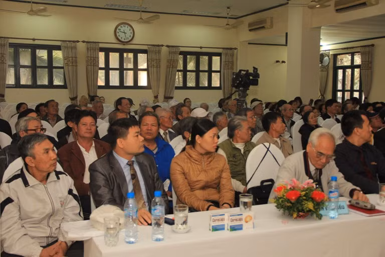 Hội thảo thu hút đông đảo mọi người tham gia, nhất là đối tượng người cao tuổi.