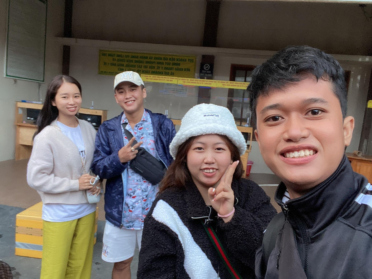 Doi ban than 15 nam cung len Da Lat chup anh cuoi-Hinh-4