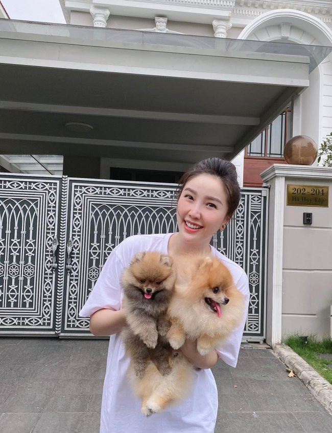 Bao Thy gay choang vang voi phan trang tri Giang sinh-Hinh-11