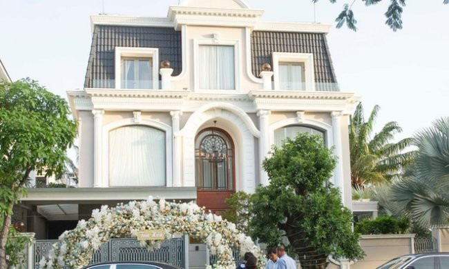 Bao Thy gay choang vang voi phan trang tri Giang sinh-Hinh-8