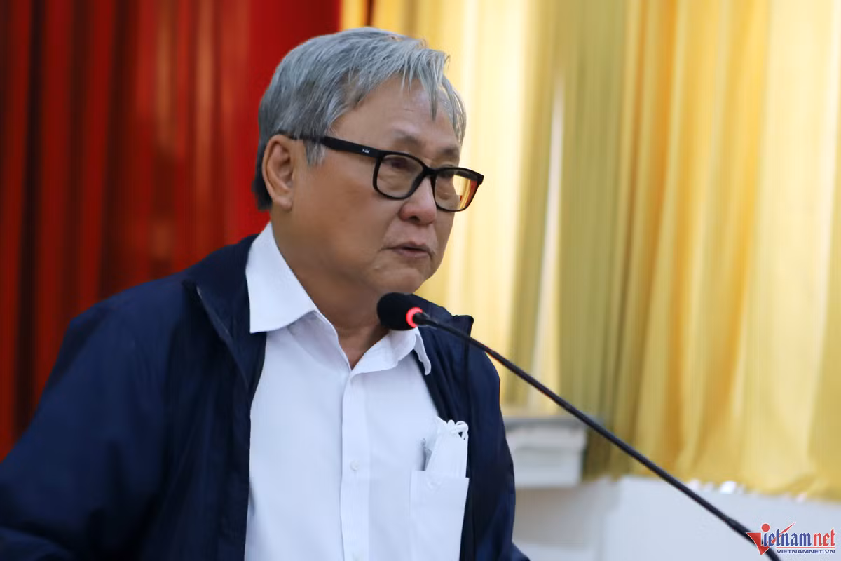 Hoc sinh 6 tuoi tu vong, hon 200 em dang nam vien, chua co phac do dieu tri