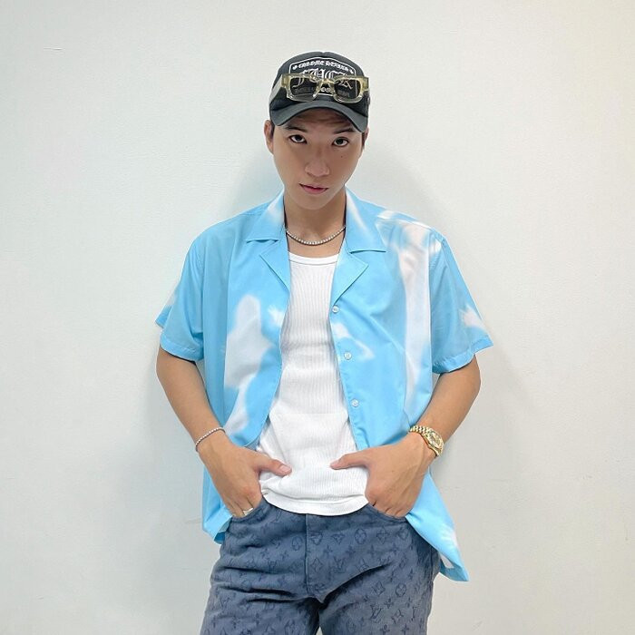 "Bạn gái tin đồn" lần đầu đăng tải tình tứ bên Hieuthuhai? ảnh 8