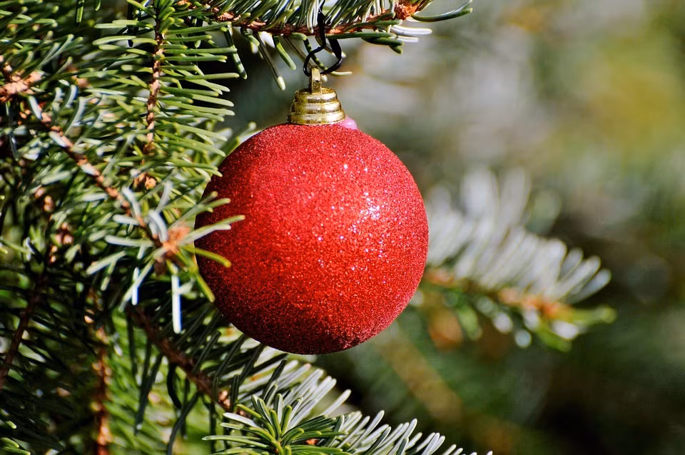 Sinh ngay Am lich nay huong phuc loc, quy nhan giup do