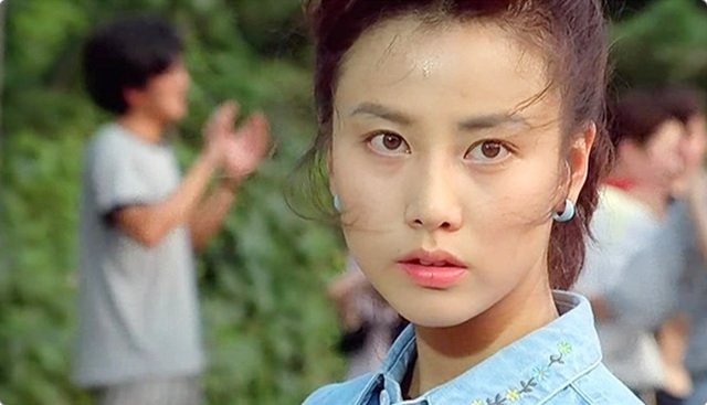 My nhan ngoai tinh mat ca su nghiep lan con gai, suyt ngoi tu