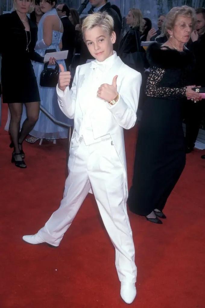 Bi kich “som no, chong tan“: Cai gia khoc liet sao nhi phai tra