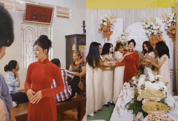 Dau long canh truoc nha dam cuoi, phia sau la le tang cha-Hinh-3