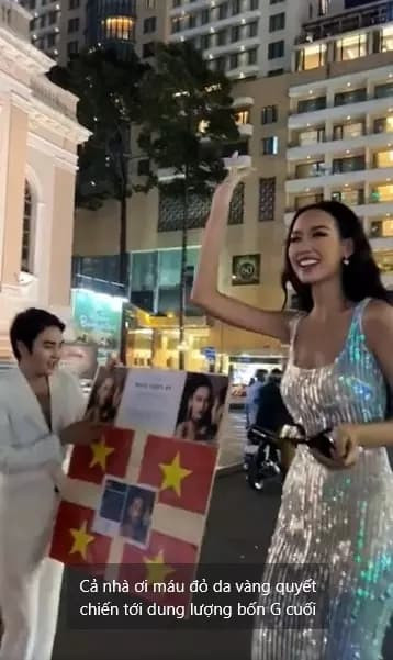 Bao Ngoc lot vao ong kinh thuong tren pho, nhan sac khong che duoc-Hinh-3