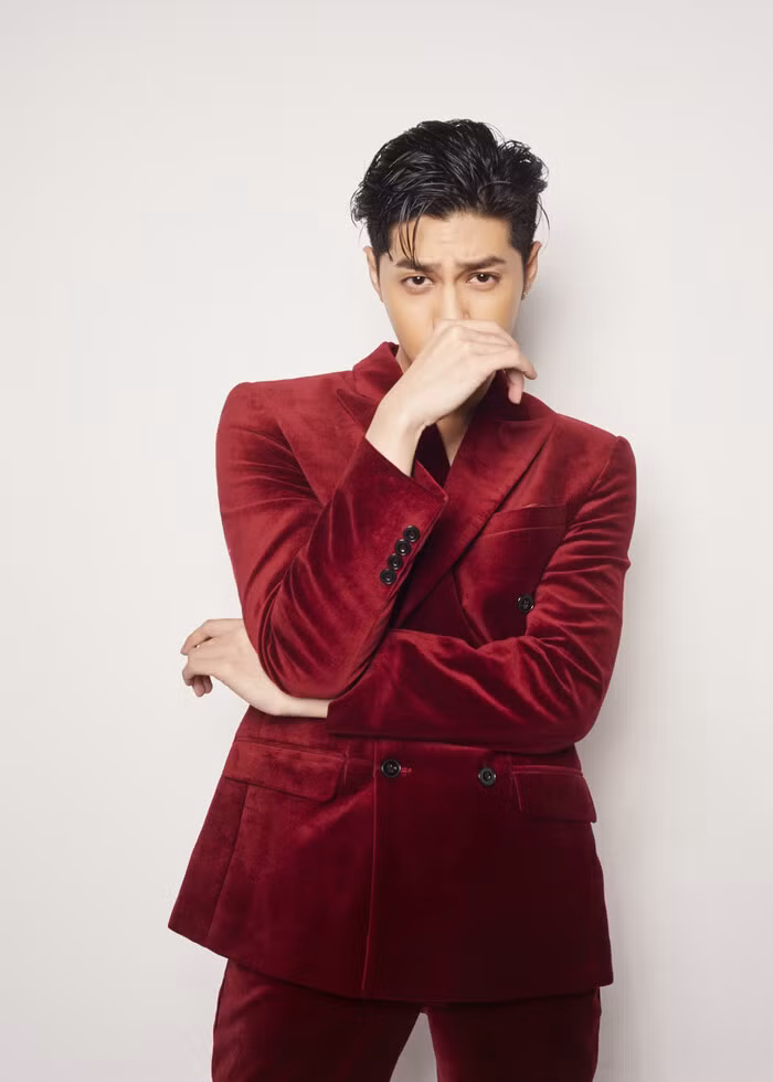 Noo Phuoc Thinh huy loat show dien, tam ngung ca hat vi sao?-Hinh-2