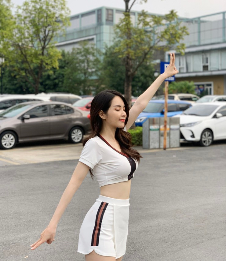 Hot girl Ha thanh, Nghe An dai dien Han Quoc, Uruguay bat phan thang bai-Hinh-13