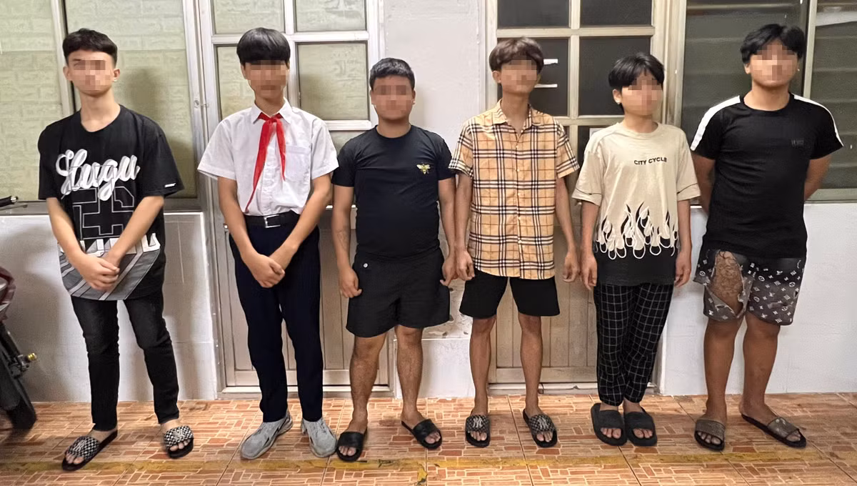 Trieu tap nhom hoc sinh chem nguoi o TP.HCM