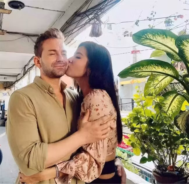 Chuyen tinh cua Minh Tu: Ban trai cuc pham, vuong tin don chia tay-Hinh-2