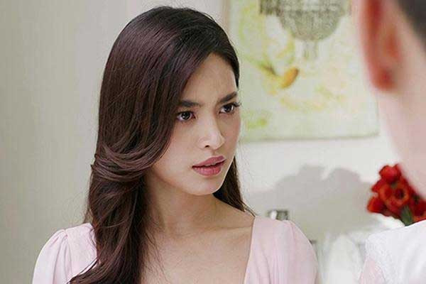 Nghe tin bo toi pha san, ban trai lap tuc huy dam cuoi